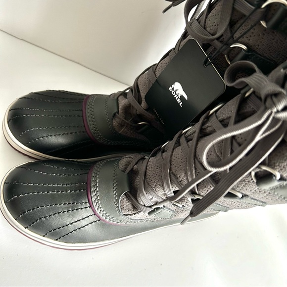 Sorel Shoes - 🍂NWT SOREL Women’s Tivoli High Snow Boot. Gray/Purple. Faux Fur Lining. Size:9